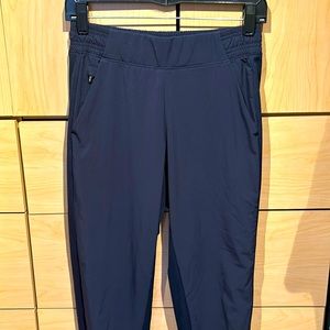 Athleta Brooklyn Jogger, Navy 4P